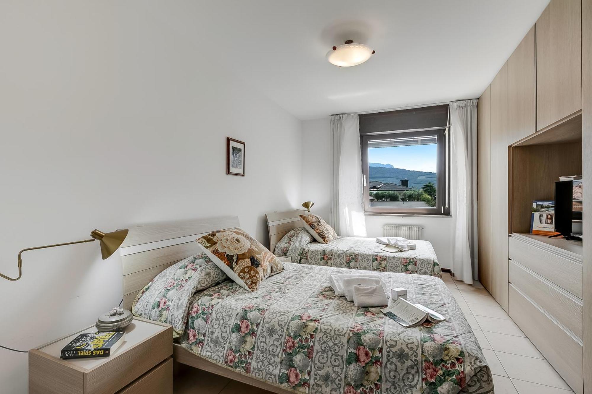 Appartamento Amy - Happy Rentals Riva del Garda Exterior foto